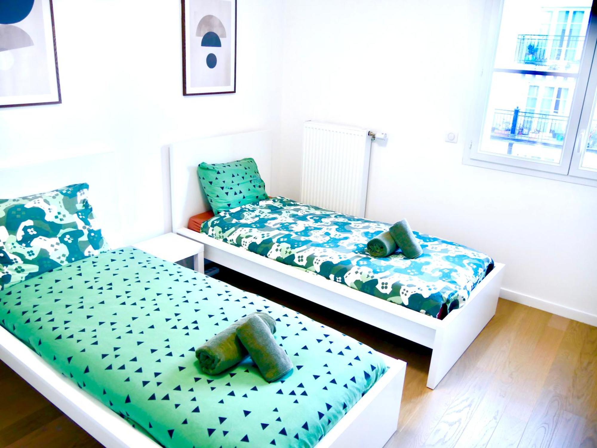 Horizon Apartment เลอเปลซีส์-โรแบงซง ภายนอก รูปภาพ
